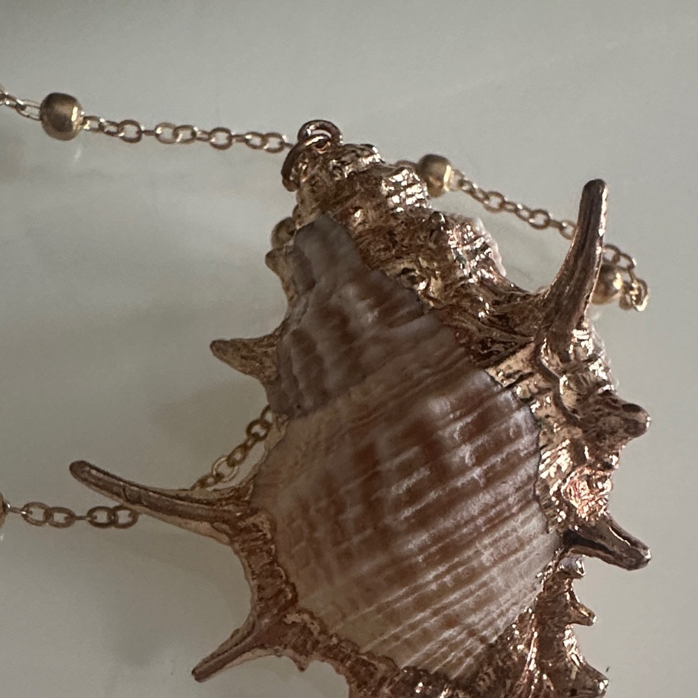Statement Gold Shell Pendant Necklace - image 6